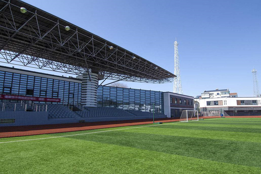 胶州体育场看台网架工程